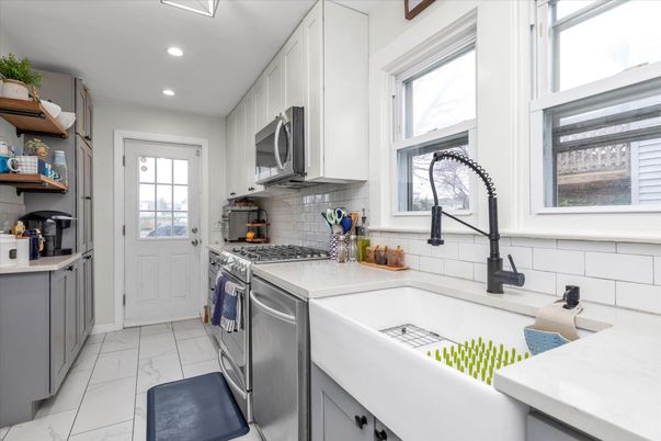 Interior, Kitchen, Marble, Recessed Lighting