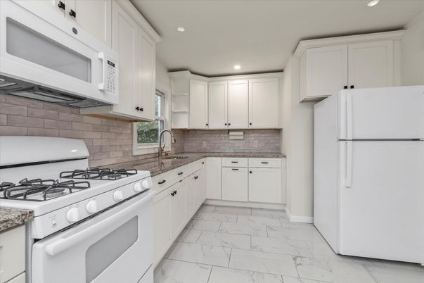 Interior, Kitchen, Marble, Recessed Lighting
