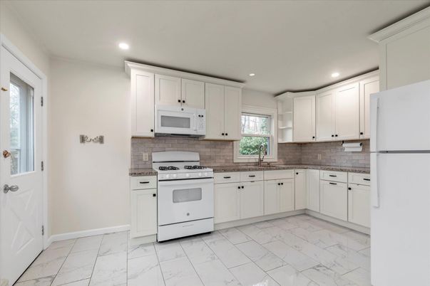 Interior, Kitchen, Marble, Recessed Lighting