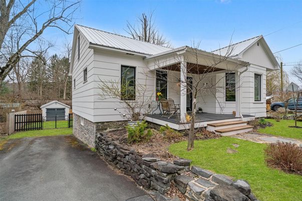 Detached Garage, Exterior