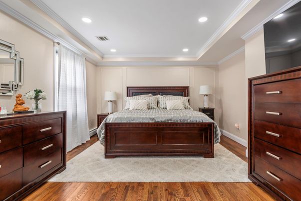Bedroom, Interior, Recessed Lighting, Wood Texture Flooring