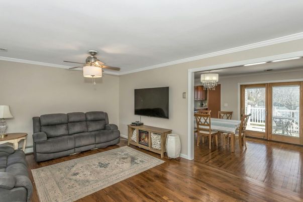 Chandelier, Dining room, Interior, Wood Texture Flooring