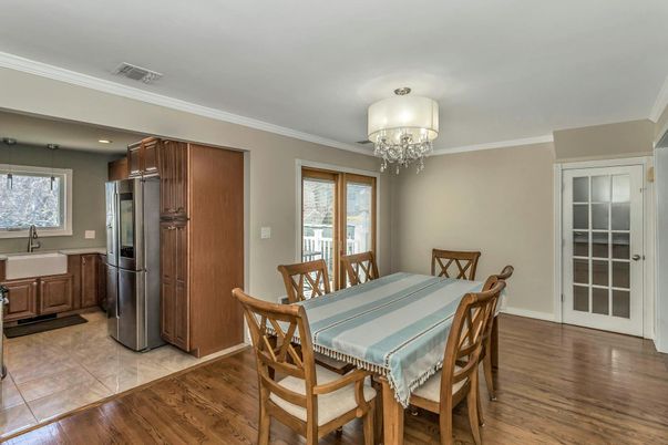 Chandelier, Dining room, Interior, Kitchen, Wood Texture Flooring