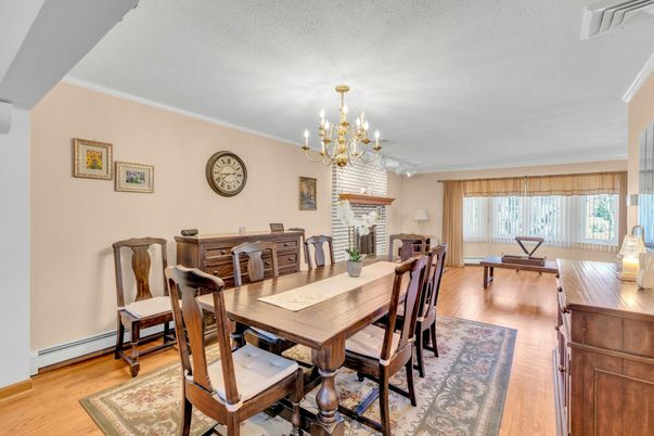 Chandelier, Dining room, Fireplace, Interior, Wood Texture Flooring