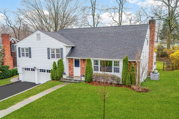 Attached, Exterior, Facade, Brick Facade, Cape Cod