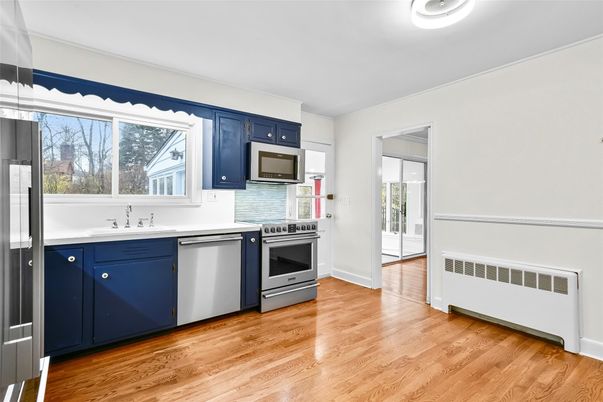 Interior, Kitchen, Stainless Steel Appliances, Wood Texture Flooring