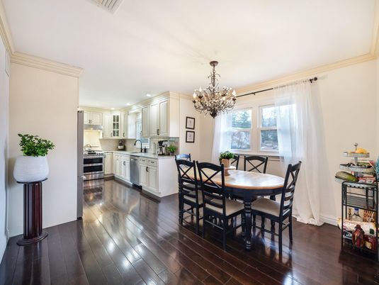 Chandelier, Dining room, Interior, Kitchen, Recessed Lighting, Stainless Steel Appliances, Wood Texture Flooring