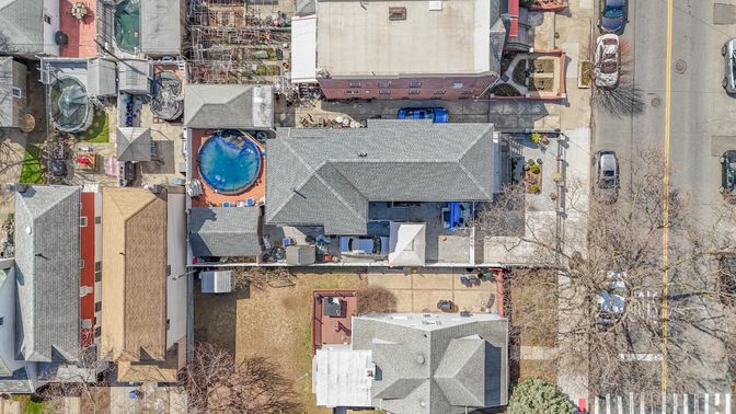 Exterior, Drone