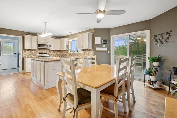 Dining room, Interior, Kitchen, Pendant Lights, Wood Texture Flooring