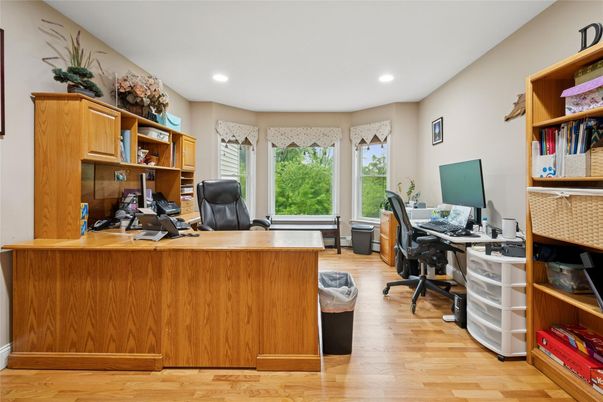Home Office, Interior, Recessed Lighting, Wood Texture Flooring