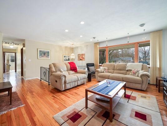Interior, Living room, Recessed Lighting, Wood Texture Flooring