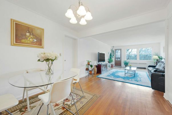 Dining room, Interior, Living room, Pendant Lights, Wood Texture Flooring