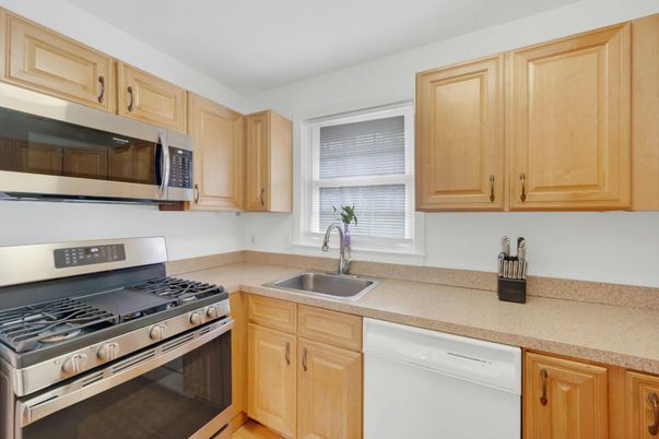Interior, Kitchen, Stainless Steel Appliances