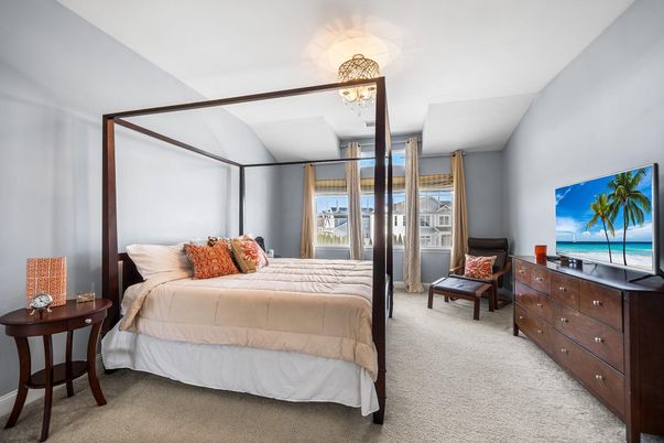 Bedroom, Interior, Water