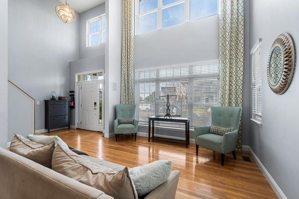 Interior, Living room, Pendant Lights, Wood Texture Flooring
