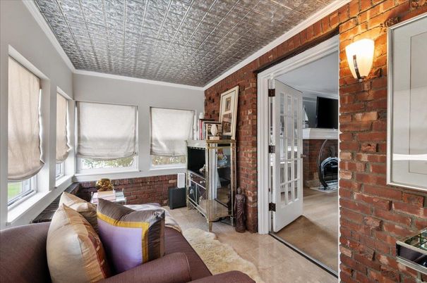 Interior, Stone Walls, Washer