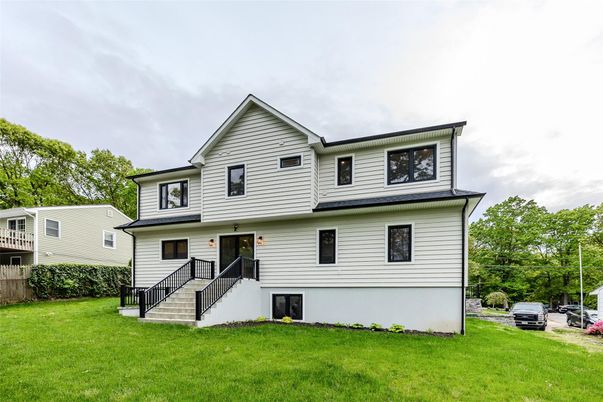 Backyard, Exterior, Facade, Farmhouse