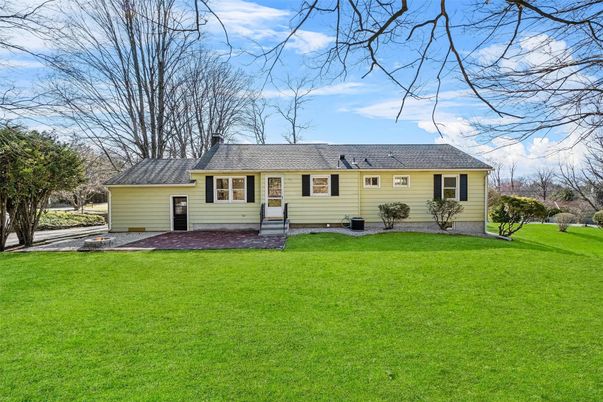 Backyard, Exterior, Facade, Cape Cod