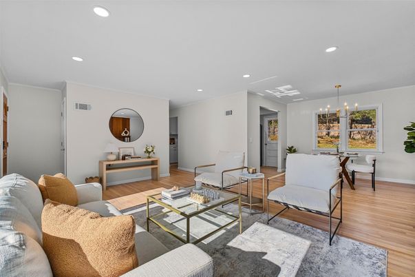Dining room, Interior, Living room, Pendant Lights, Recessed Lighting, Wood Texture Flooring