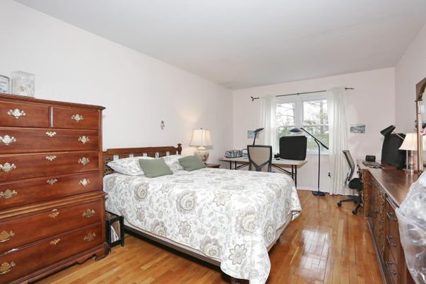 Bedroom, Home Office, Interior, Wood Texture Flooring