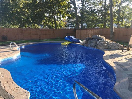 Exterior, Playground, Pool