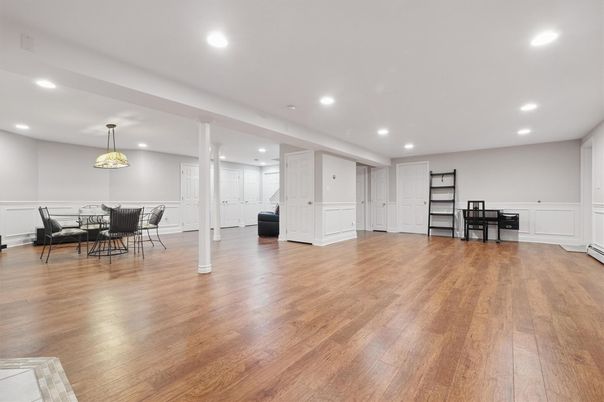 Dining room, Interior, Pendant Lights, Recessed Lighting, Wood Texture Flooring