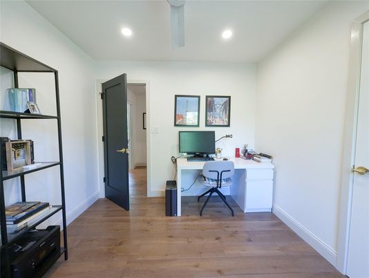 Home Office, Interior, Recessed Lighting, Wood Texture Flooring