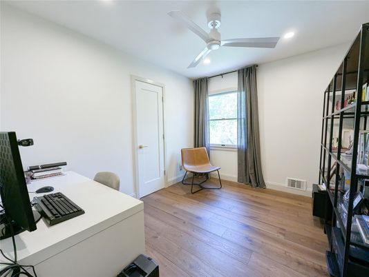Home Office, Interior, Recessed Lighting, Wood Texture Flooring