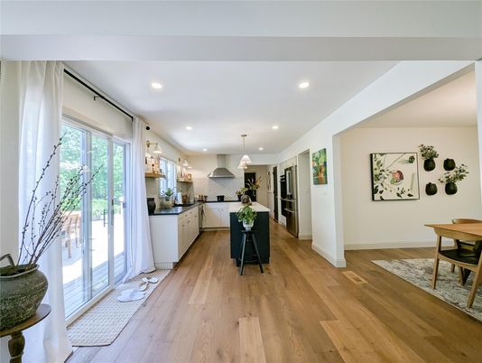 Dining room, Interior, Kitchen, Pendant Lights, Recessed Lighting, Wood Texture Flooring