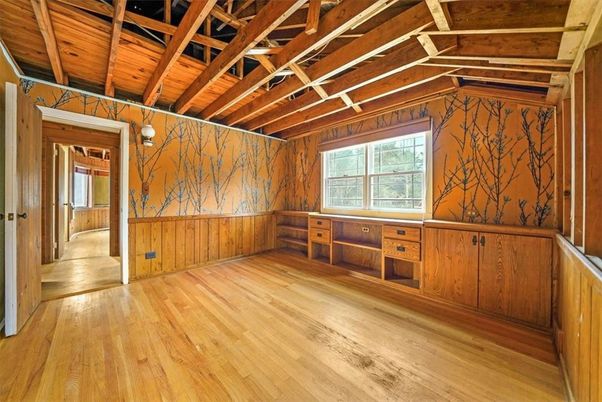 Empty room, Interior, Wooden Beams, Wooden Ceilings, Wood Texture Flooring, Wooden Walls