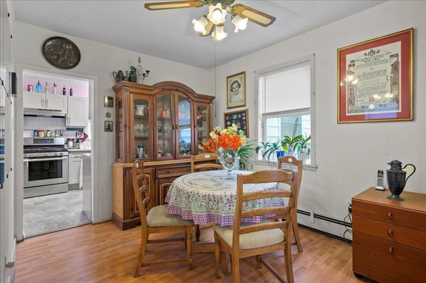 Dining room, Interior, Kitchen, Stainless Steel Appliances, Wood Texture Flooring
