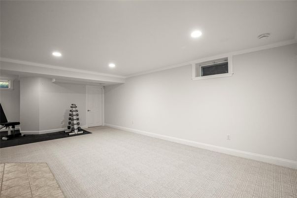 Empty room, Fitness Equipment, Interior, Recessed Lighting