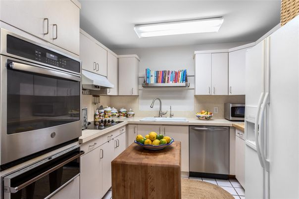 Interior, Kitchen, Stainless Steel Appliances
