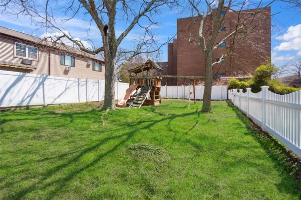 Backyard, Exterior, Playground