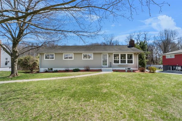 Backyard, Exterior, Facade, Cape Cod