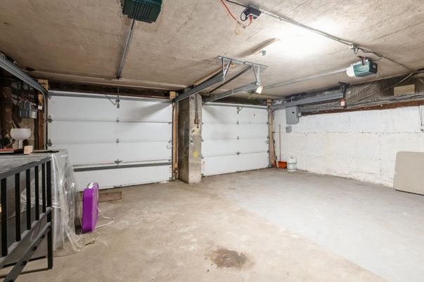 Garage, Interior