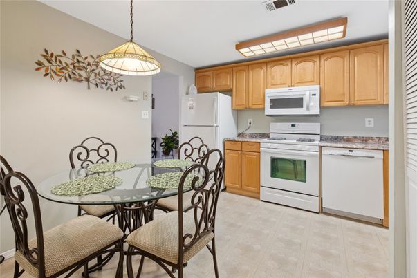 Dining room, Interior, Kitchen, Pendant Lights