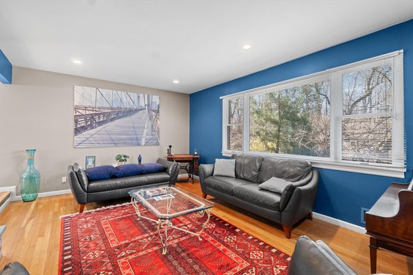 Interior, Living room, Recessed Lighting, Wood Texture Flooring