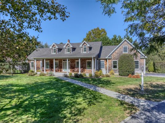 Exterior, Facade, Brick Facade, Cape Cod