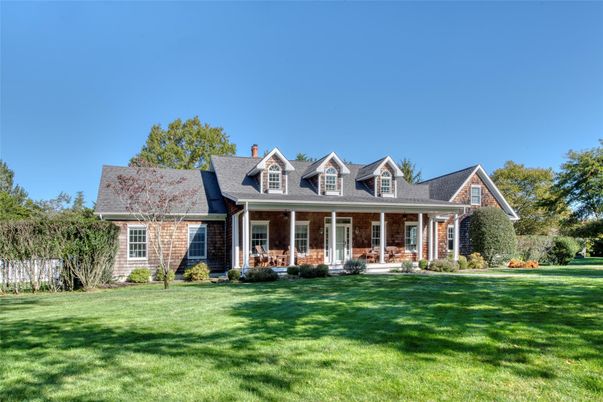 Backyard, Exterior, Facade, Brick Facade, Cape Cod