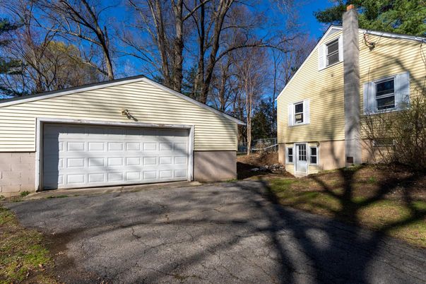Detached Garage, Exterior