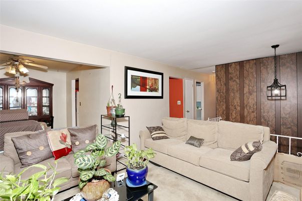 Interior, Living room, Pendant Lights