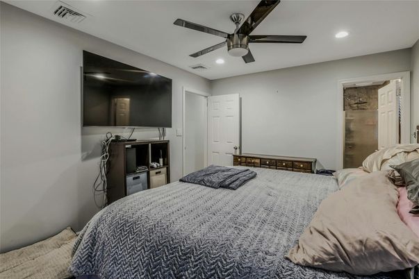 Bedroom, Interior, Recessed Lighting
