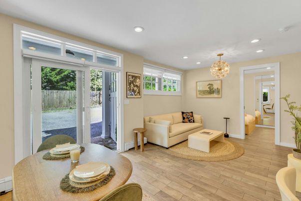 Bathroom, Chandelier, Interior, Living room, Recessed Lighting, Wood Texture Flooring