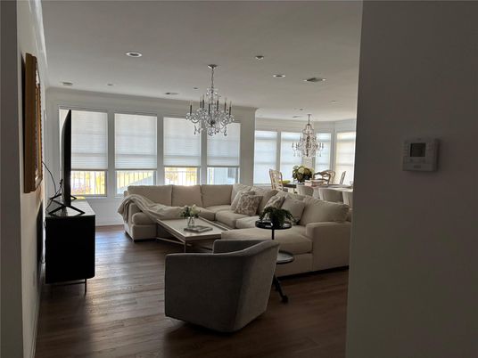 Chandelier, Dining room, Interior, Living room, Recessed Lighting, Wood Texture Flooring