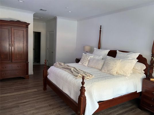 Bedroom, Interior, Recessed Lighting, Wood Texture Flooring