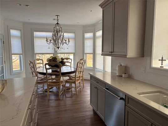 Chandelier, Dining room, Interior, Kitchen, Recessed Lighting, Wood Texture Flooring