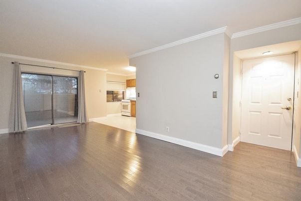 Empty room, Interior, Kitchen, Wood Texture Flooring