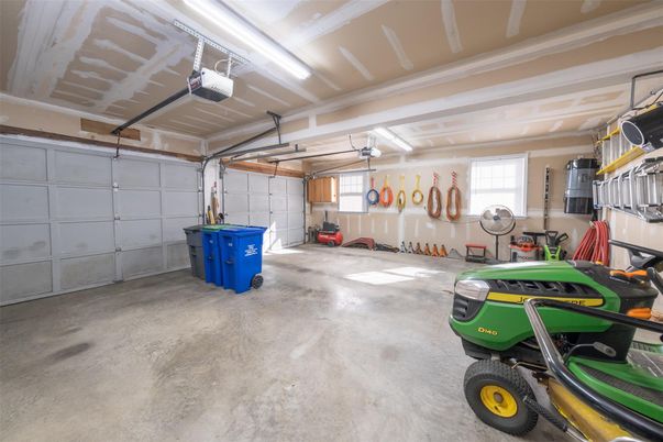Garage, Interior