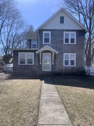 Exterior, Facade, American Craftsman